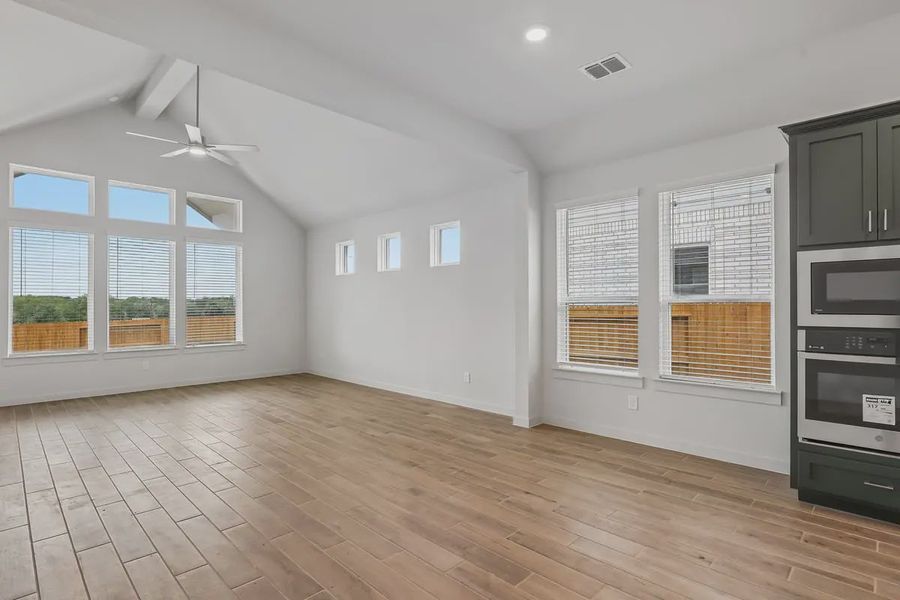 Spacious, unfurnished interior of a new home in Stream Waters, Seguin (Image 19). Spacious, unfurnished interior of a new home in Stream Waters, Seguin (Image 19).