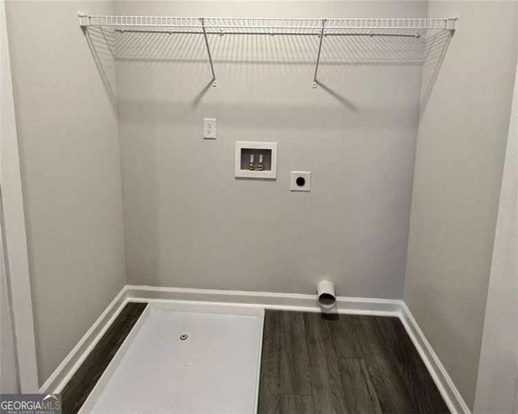 Spacious, unfurnished interior of a new home in , Union City (Image 25). Spacious, unfurnished interior of a new home in , Union City (Image 25).