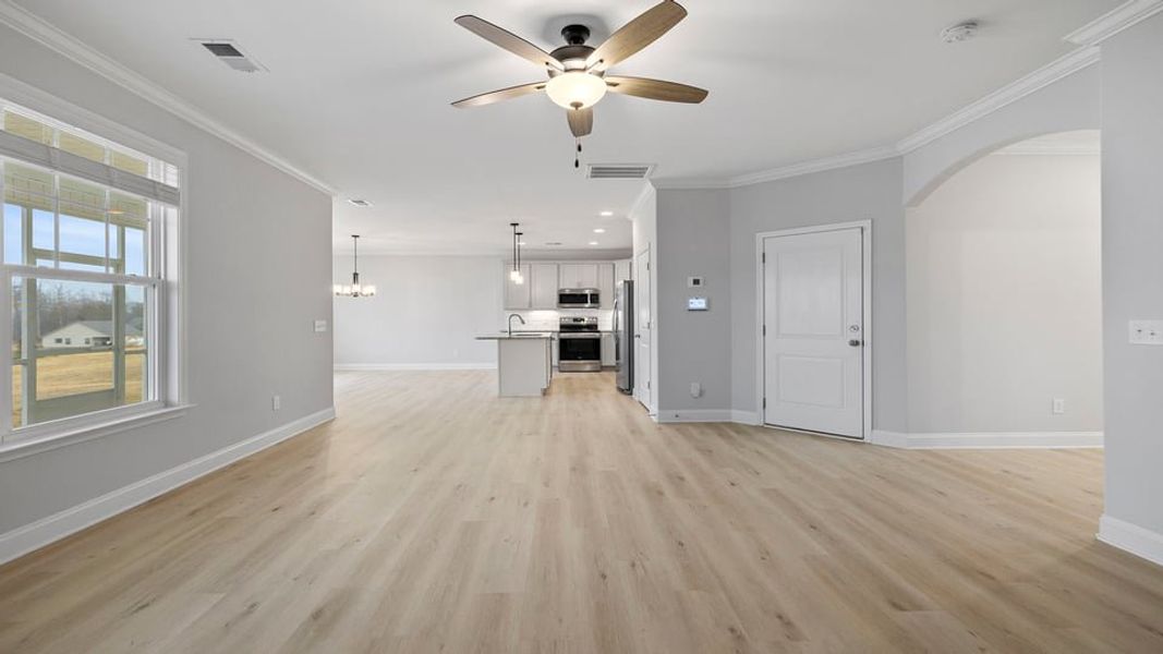 Spacious, unfurnished interior of a new home in Rutledge Estates, Woodruff (Image 18).