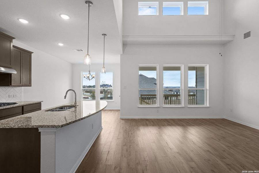 Spacious, unfurnished interior of a new home in Homestead, Schertz (Image 31).