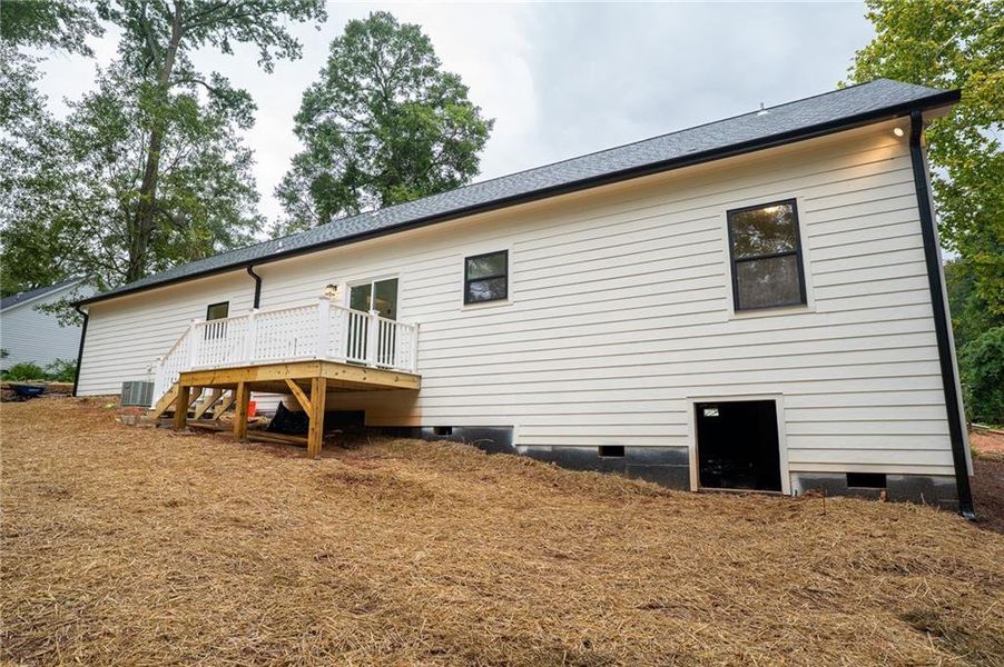 Exterior details and patio area of a home in , Hartwell (Image 17).