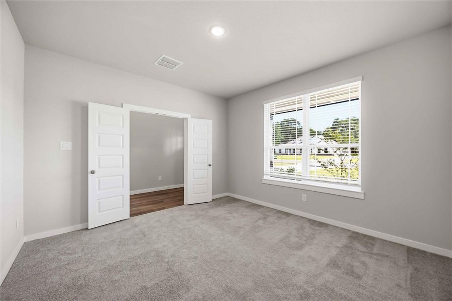 Spacious, unfurnished interior of a new home in Barton Place, Cleveland (Image 17).