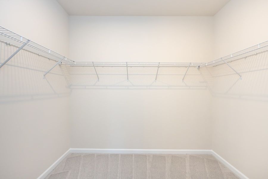 Spacious, unfurnished interior of a new home in Bellflower, Charlotte (Image 37).