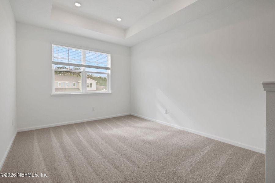 Spacious, unfurnished interior of a new home in The Hammock at Palm Harbor, Palm Coast (Image 27).