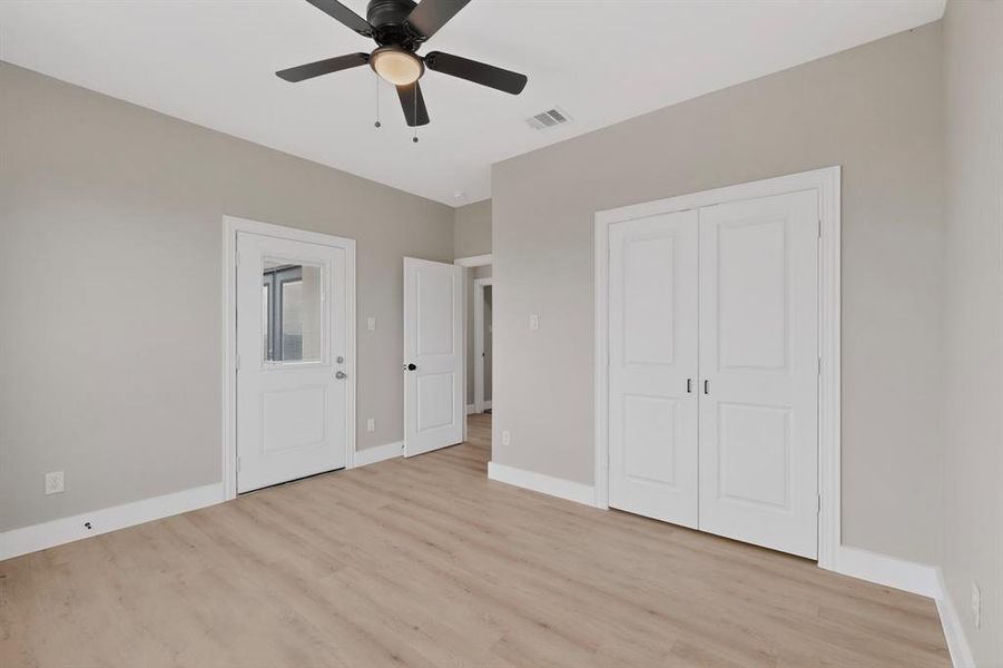 Spacious, unfurnished interior of a new home in , Dallas (Image 13). Spacious, unfurnished interior of a new home in , Dallas (Image 13).