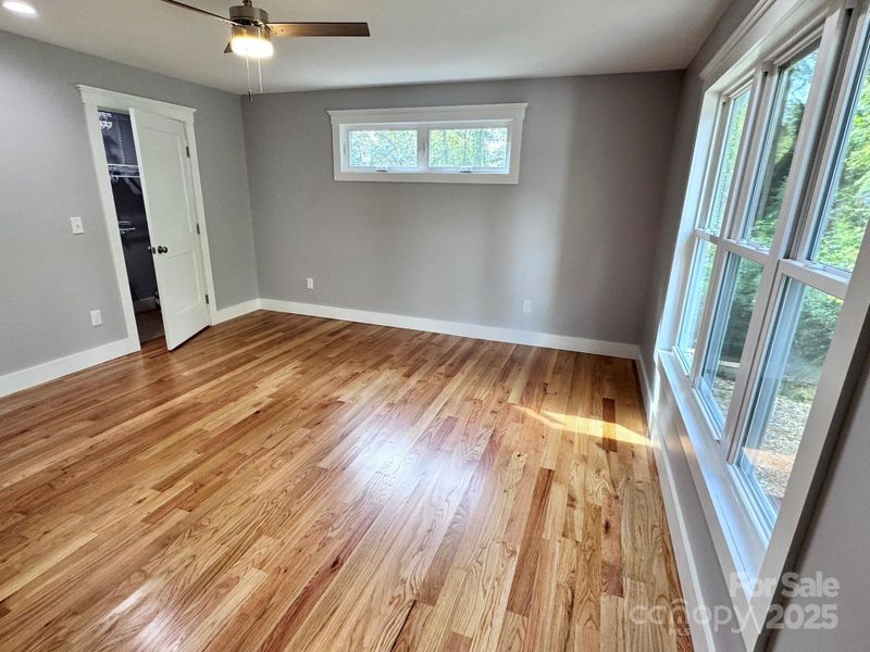 Spacious, unfurnished interior of a new home in , Asheville (Image 14).