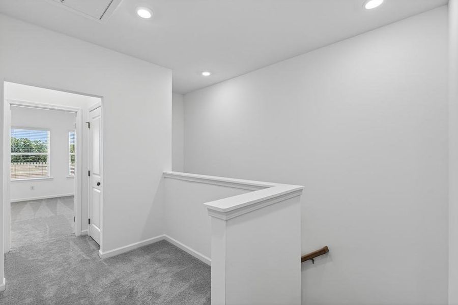 Spacious, unfurnished interior of a new home in Alder Creek, Cumming (Image 25).