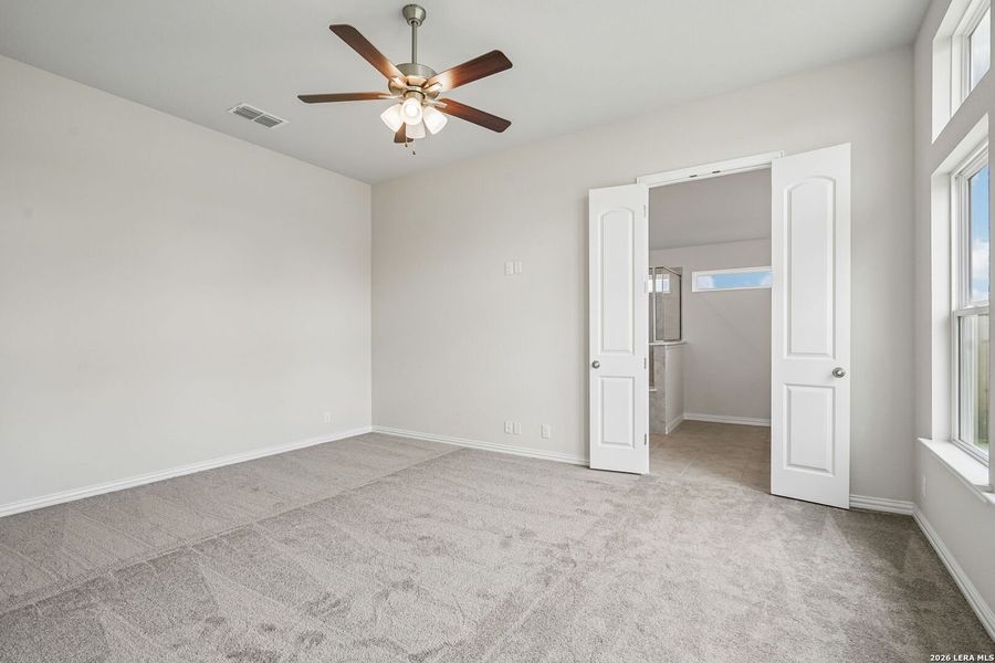 Spacious, unfurnished interior of a new home in Veranda, San Antonio (Image 19). Spacious, unfurnished interior of a new home in Veranda, San Antonio (Image 19).