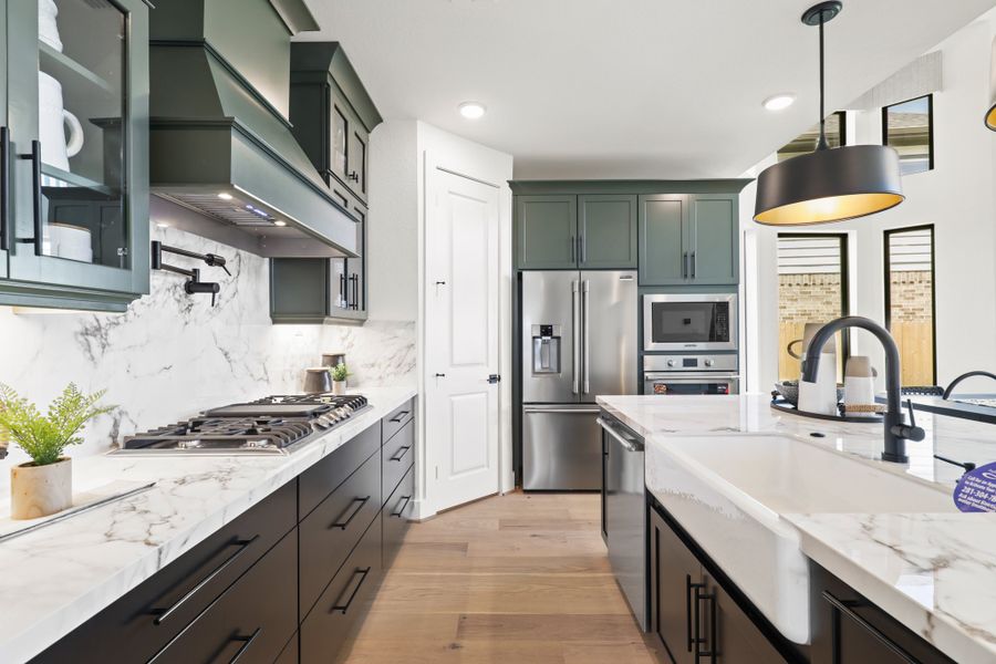Furnished interior view inside a new home in Harvest Green 50', Richmond (Image 20).