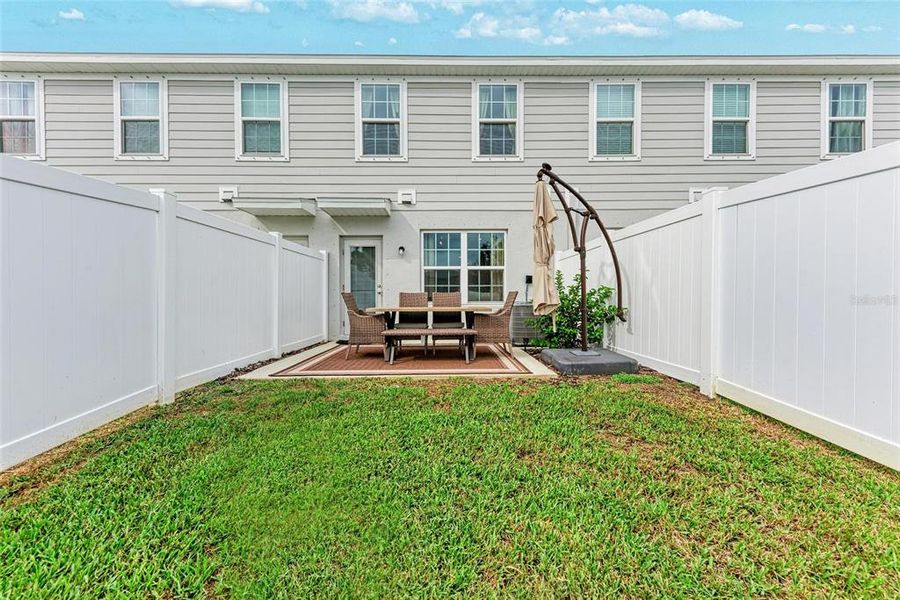 Front exterior of a new home in , Bradenton, FL, highlighting curb appeal (Image 22).