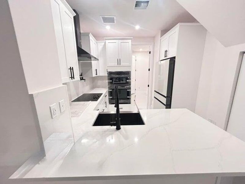 20251121020038575955000000-o 20251121020038575955000000-o