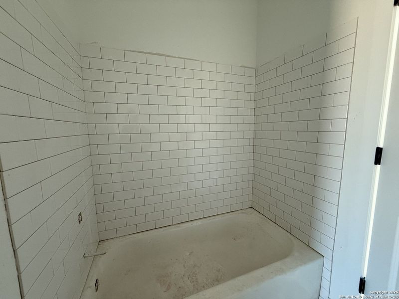 Image 39 of a home in Enclave at Hennersby Hollow 50's.