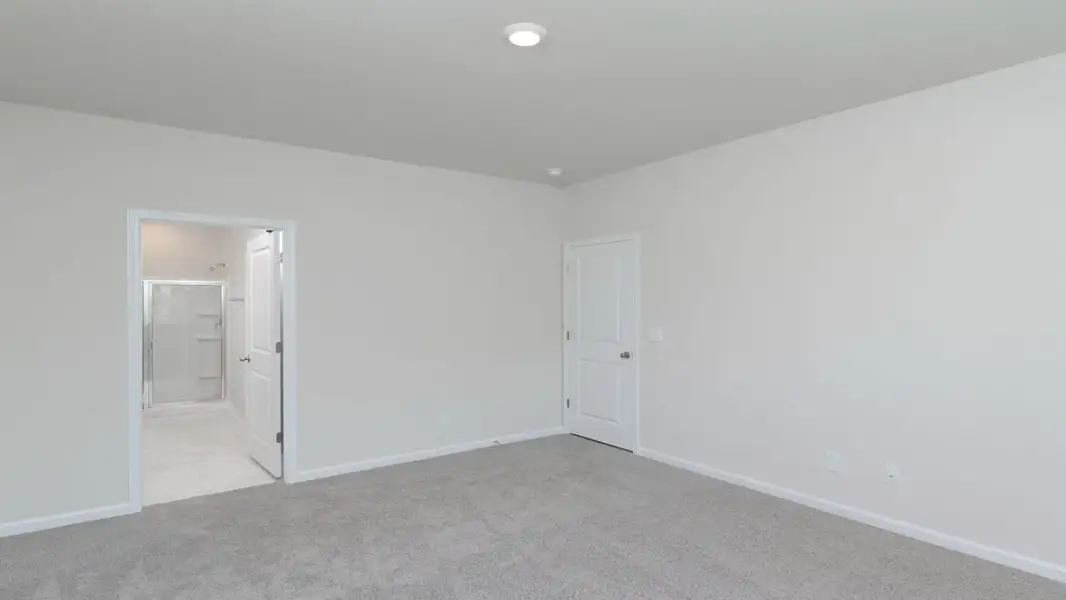 Spacious, unfurnished interior of a new home in Gates Village, Lugoff (Image 16). Spacious, unfurnished interior of a new home in Gates Village, Lugoff (Image 16).