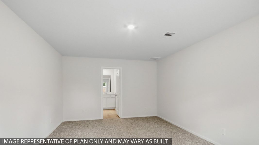 Spacious, unfurnished interior of a new home in Lexington Heights, Willis (Image 12).
