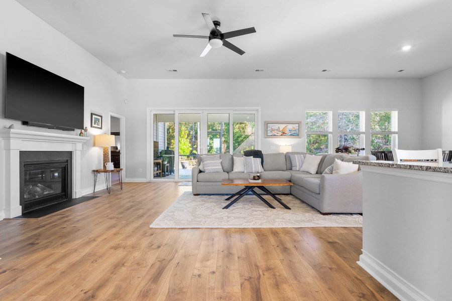 Furnished interior view inside a new home in French Quarter Creek, Huger (Image 41).