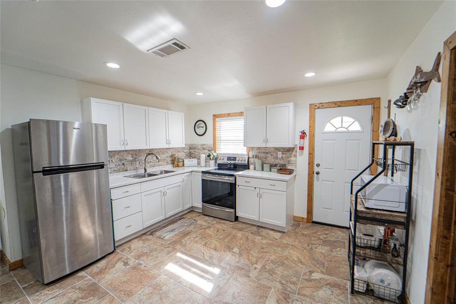 Furnished interior view inside a new home in , Breckenridge (Image 3).