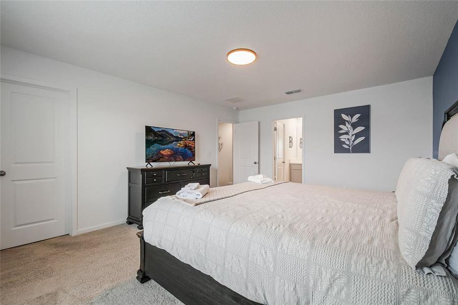Furnished interior view inside a new home in , Kissimmee (Image 35).