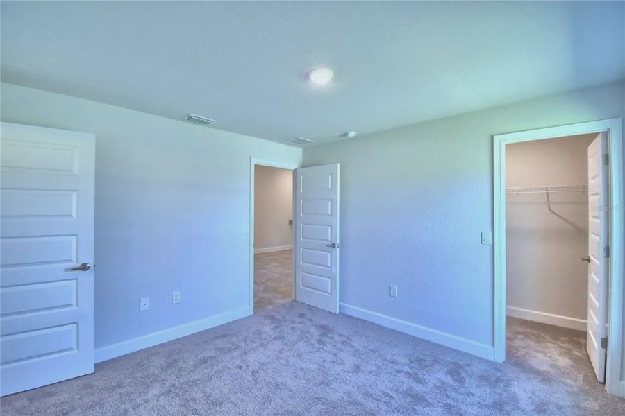 Spacious, unfurnished interior of a new home in Cadence Crossing, Auburndale (Image 23).