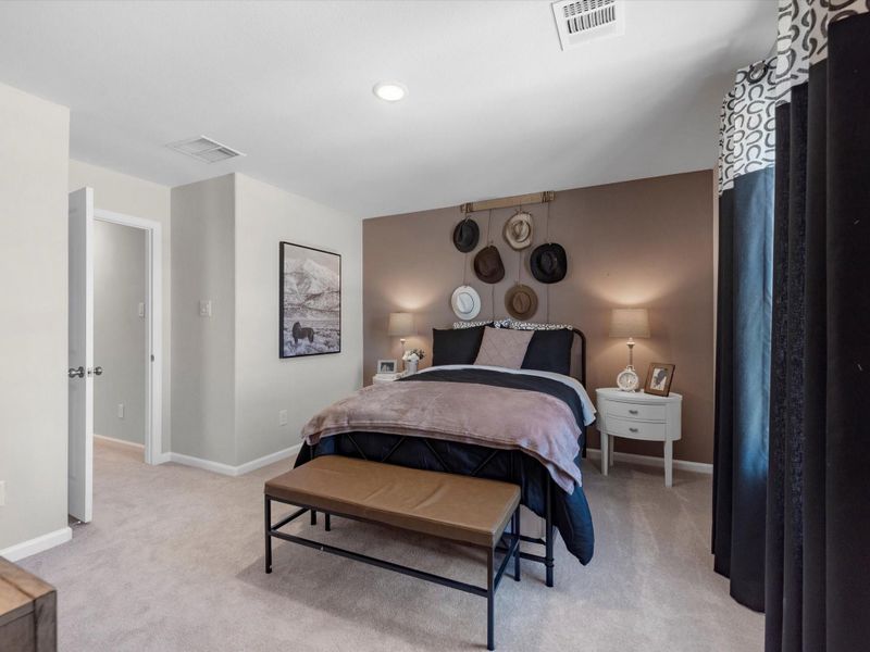 Furnished interior view inside a new home in Granger Pines, Conroe (Image 5).