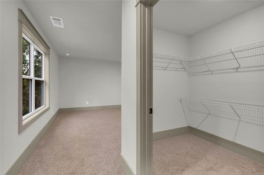 Spacious, unfurnished interior of a new home in , Monroe (Image 46).
