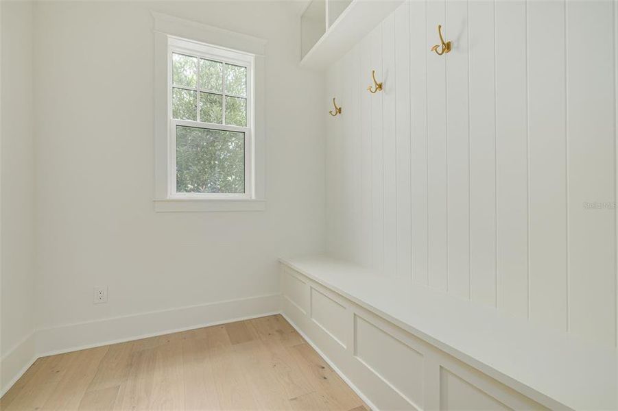 Spacious, unfurnished interior of a new home in , St. Petersburg (Image 37).