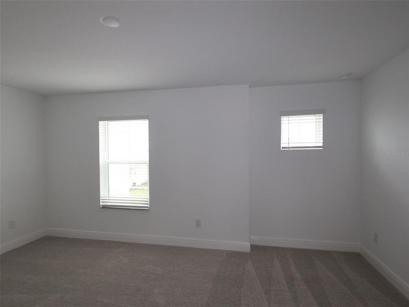 Spacious, unfurnished interior of a new home in SeaFlower, Bradenton (Image 12).