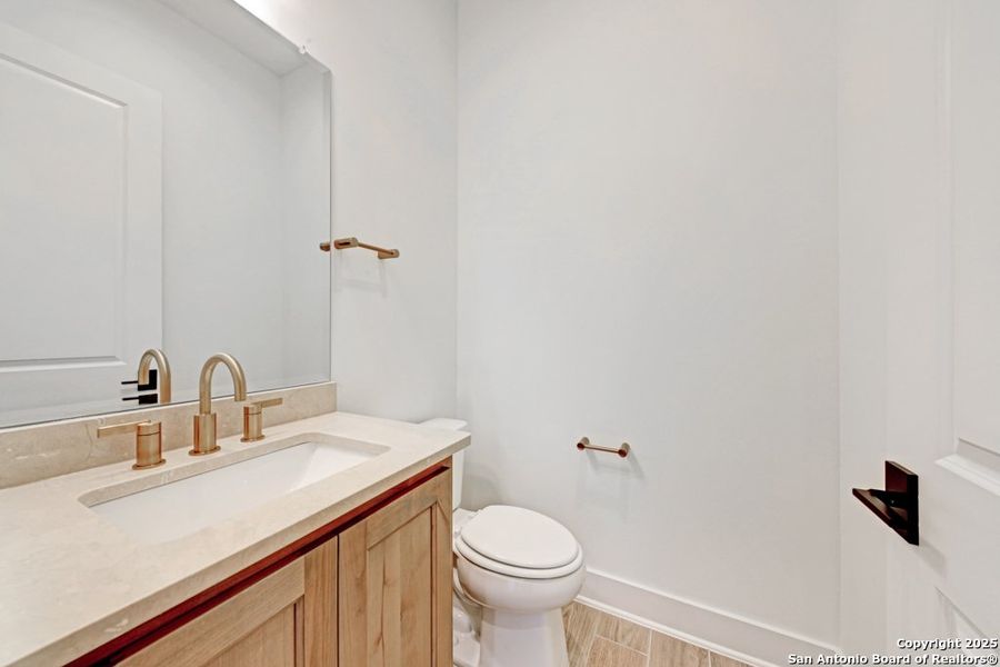 Furnished interior view inside a new home in , Boerne (Image 29).