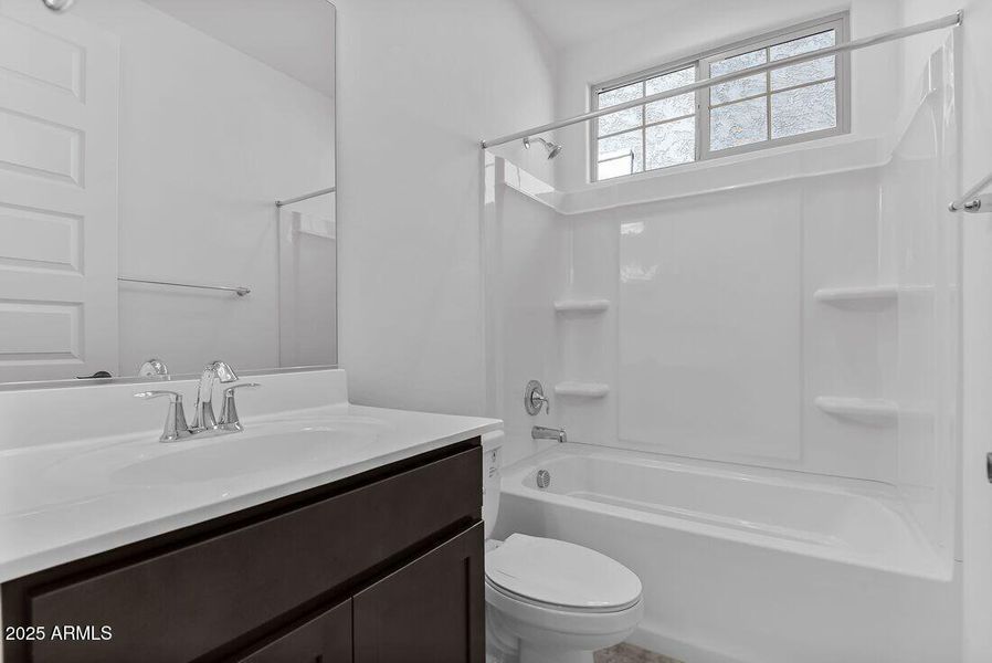 3817 S Tulip - Ready Now