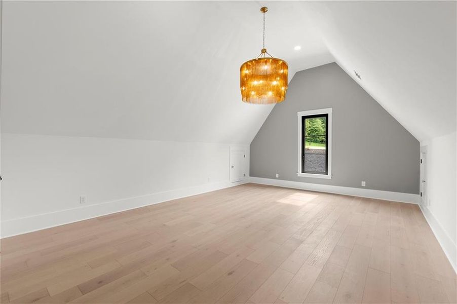 Spacious, unfurnished interior of a new home in , Alpharetta (Image 76).