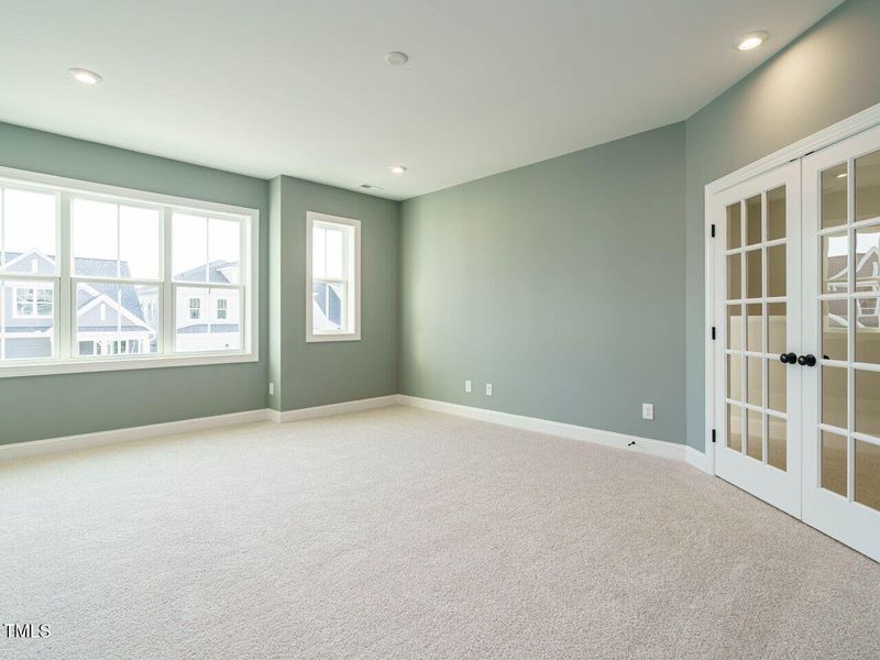 030-1280x960-bonus-room