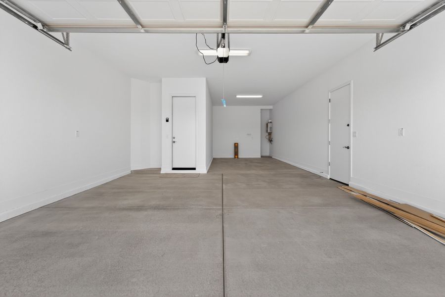 Spacious, unfurnished interior of a new home in Combs Ranch, San Tan Valley (Image 36). Spacious, unfurnished interior of a new home in Combs Ranch, San Tan Valley (Image 36).