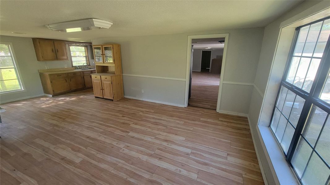 Spacious, unfurnished interior of a new home in , Vidor (Image 14). Spacious, unfurnished interior of a new home in , Vidor (Image 14).