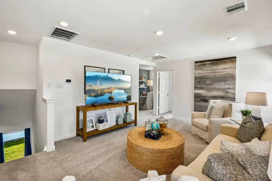 Furnished interior view inside a new home in Hockley Meadows, Hockley (Image 27).