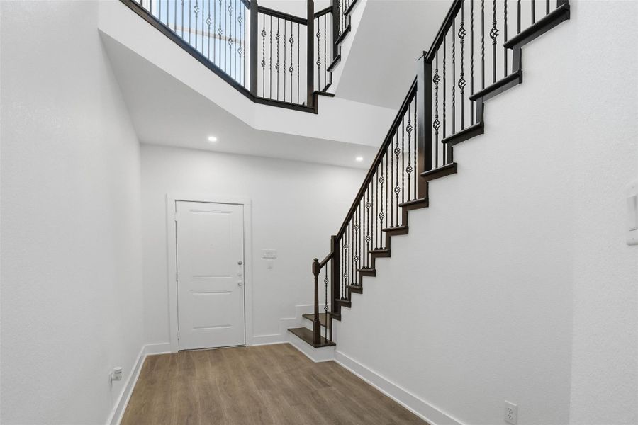 Spacious, unfurnished interior of a new home in , Houston (Image 32).