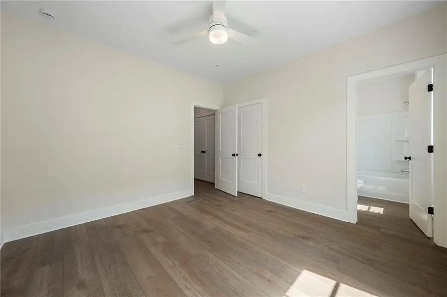 Spacious, unfurnished interior of a new home in , Atlanta (Image 18).