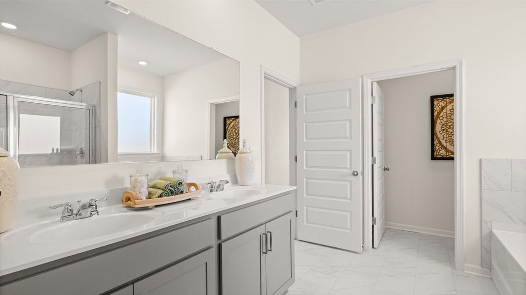 Representative furnished interior of a home built from the Denton by D.R. Horton in Jackson Landing, Jefferson (Image 21).