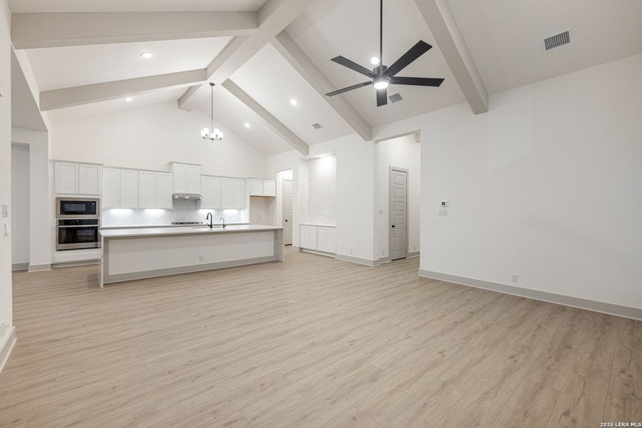 Spacious, unfurnished interior of a new home in Mesa Western, Cibolo (Image 10). Spacious, unfurnished interior of a new home in Mesa Western, Cibolo (Image 10).