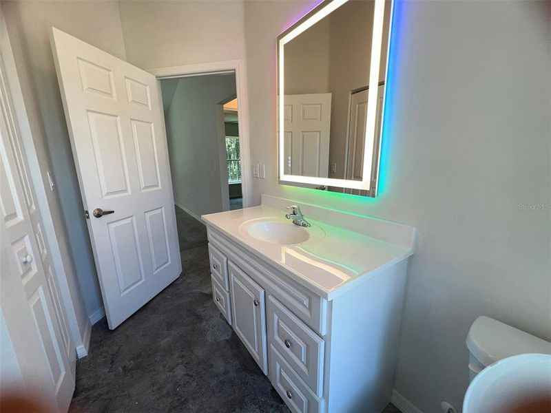 2nd Bathroom
