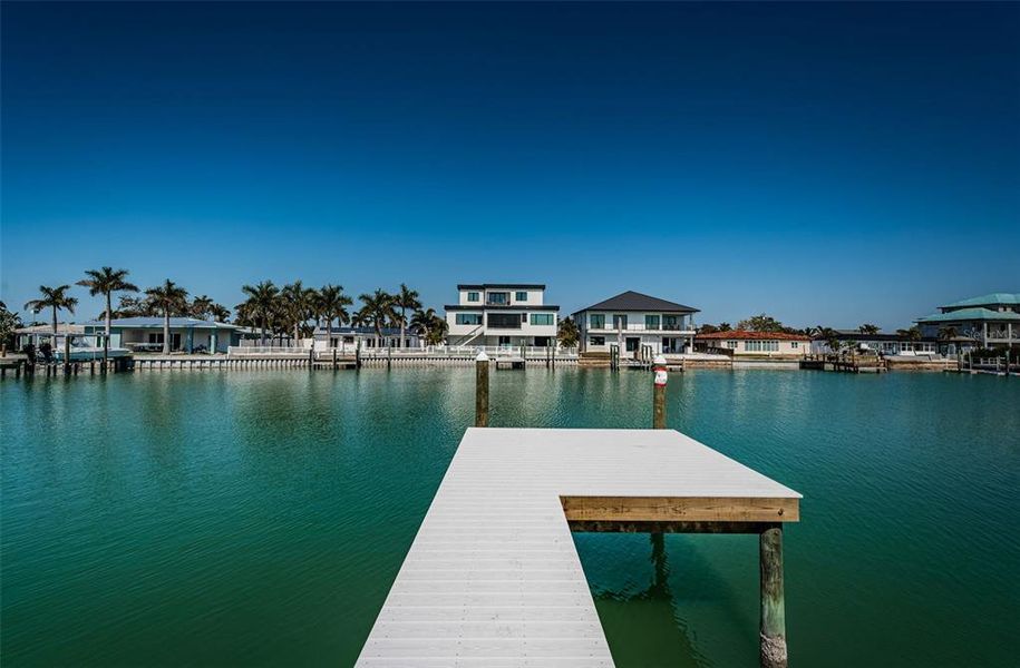 Community amenities in , St. Petersburg (Image 25). Community amenities in , St. Petersburg (Image 25).