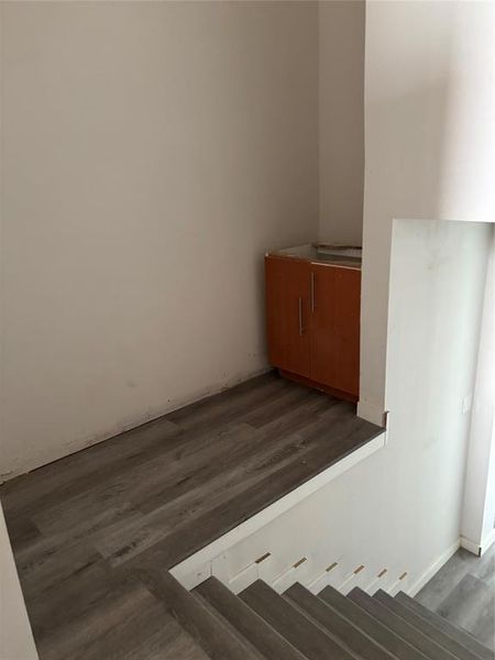 Spacious, unfurnished interior of a new home in , Dallas (Image 13).