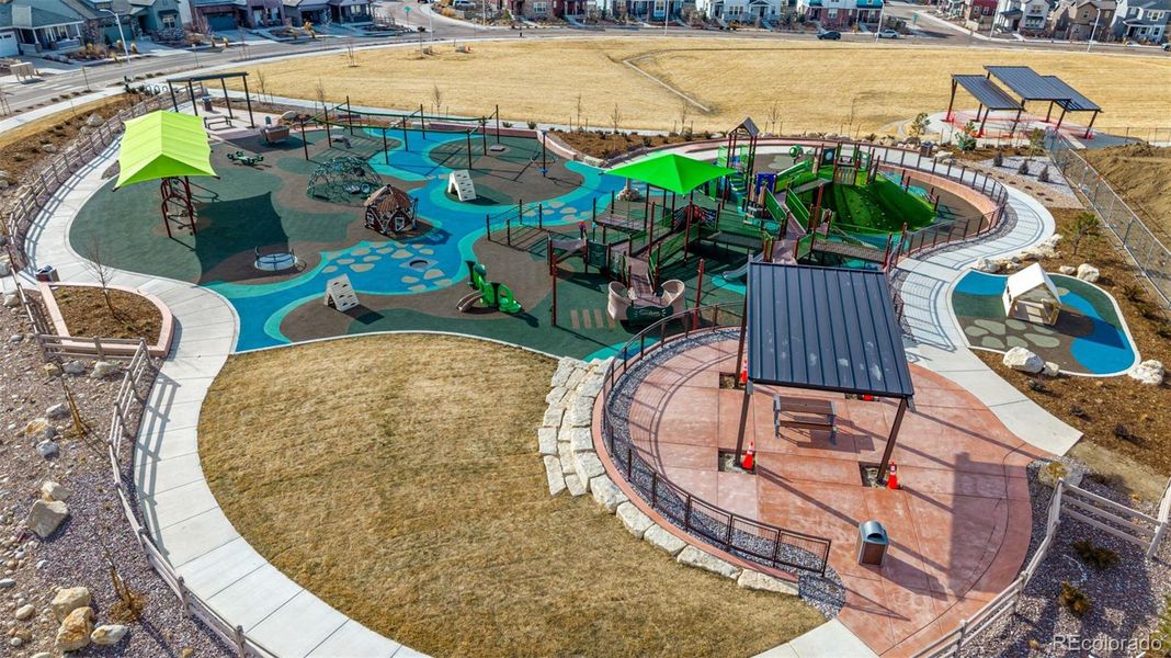 Community amenities in , Littleton (Image 25).