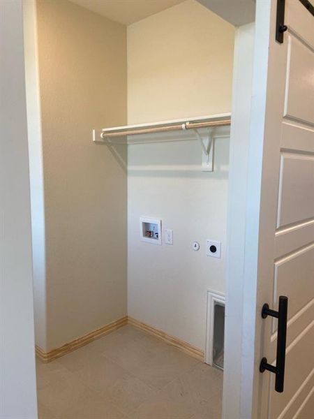 Spacious, unfurnished interior of a new home in Clear Sky Addition, Valley View (Image 6).