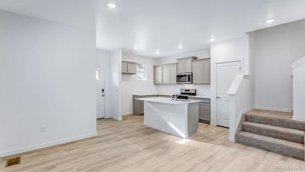 Furnished interior view inside a new home in Arcadia, Denver (Image 8).