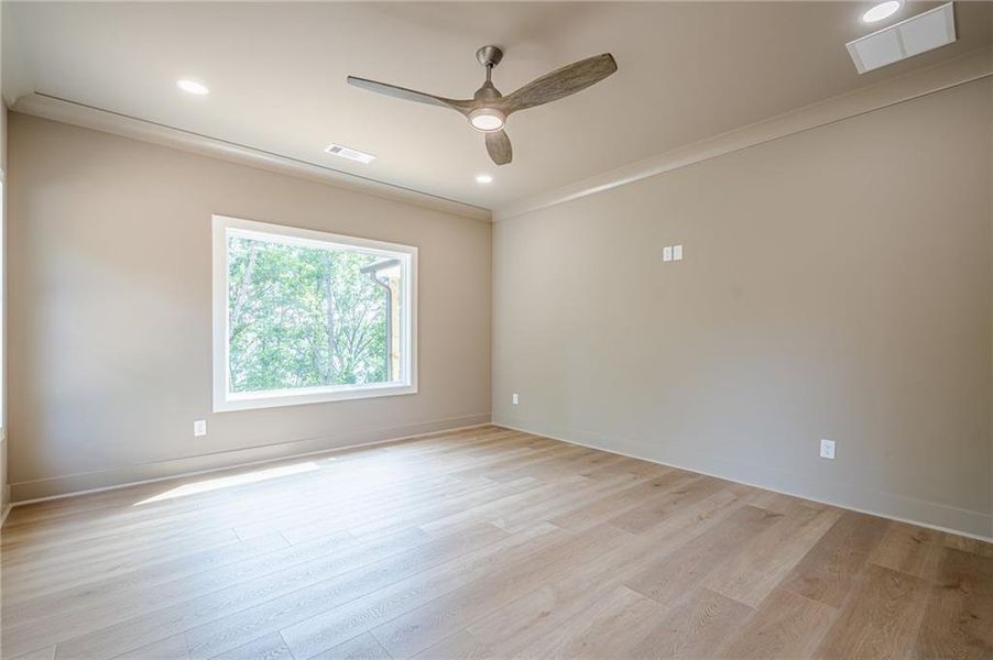 Spacious, unfurnished interior of a new home in , Woodstock (Image 27).