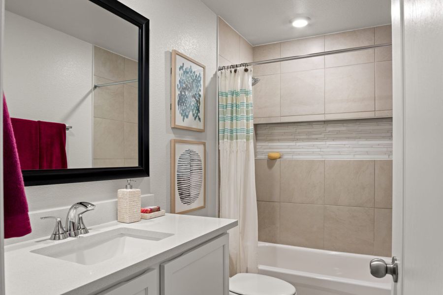 Representative furnished interior of a home built from the Texas Olive by View Homes in Campo Del Sol, El Paso (Image 24).