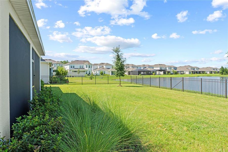 Exterior details and patio area of a home in , Wesley Chapel (Image 3).