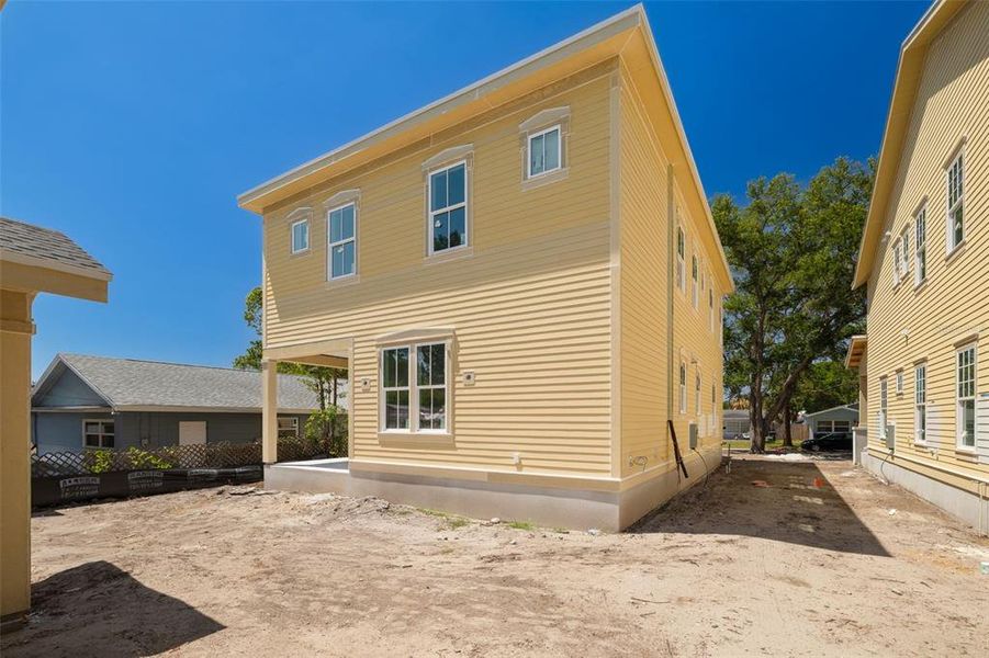 Exterior details and patio area of a home in , St. Petersburg (Image 3).