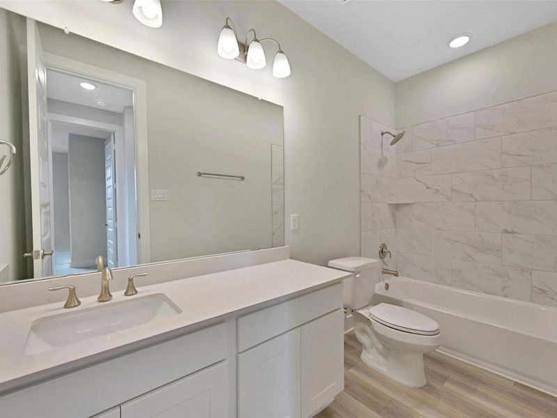 Furnished interior view inside a new home in Lago Mar, Santa Fe (Image 14).