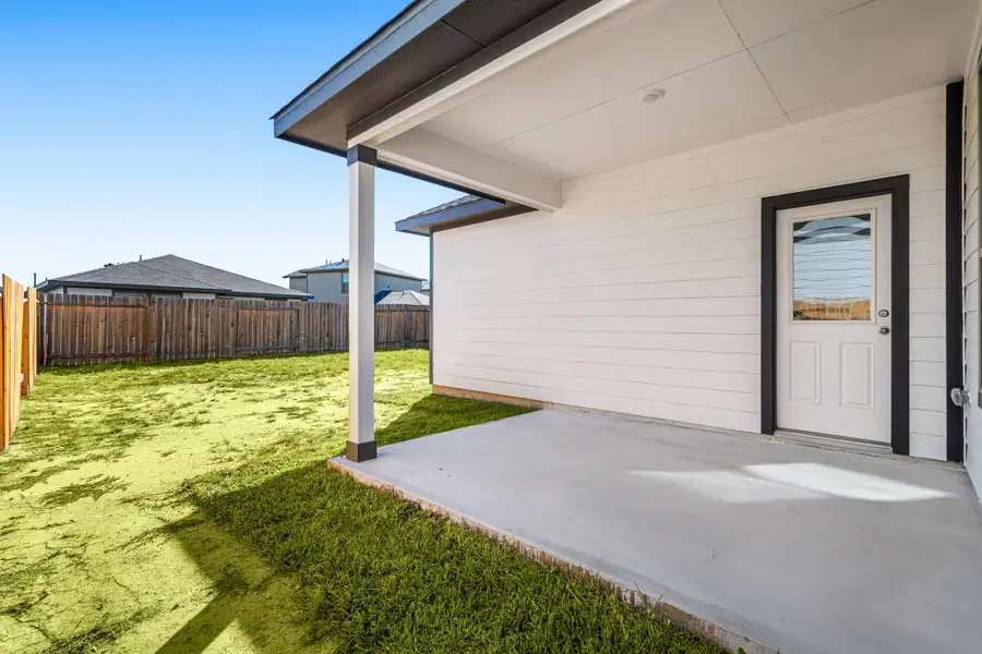 A covered patio designed for both comfort and style, offering a seamless extension of the indoor living space. With clean lines and a sheltered layout, this outdoor area is ideal for morning coffee, evening unwinding, or casual gatherings. A covered patio designed for both comfort and style, offering a seamless extension of the indoor living space. With clean lines and a sheltered layout, this outdoor area is ideal for morning coffee, evening unwinding, or casual gatherings.