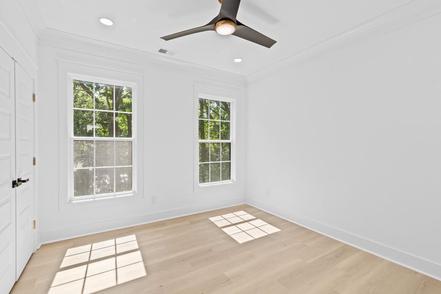 Spacious, unfurnished interior of a new home in , North Charleston (Image 27).